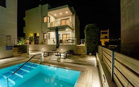 Villa The Palm, Beach & Airport Closeby - Pool